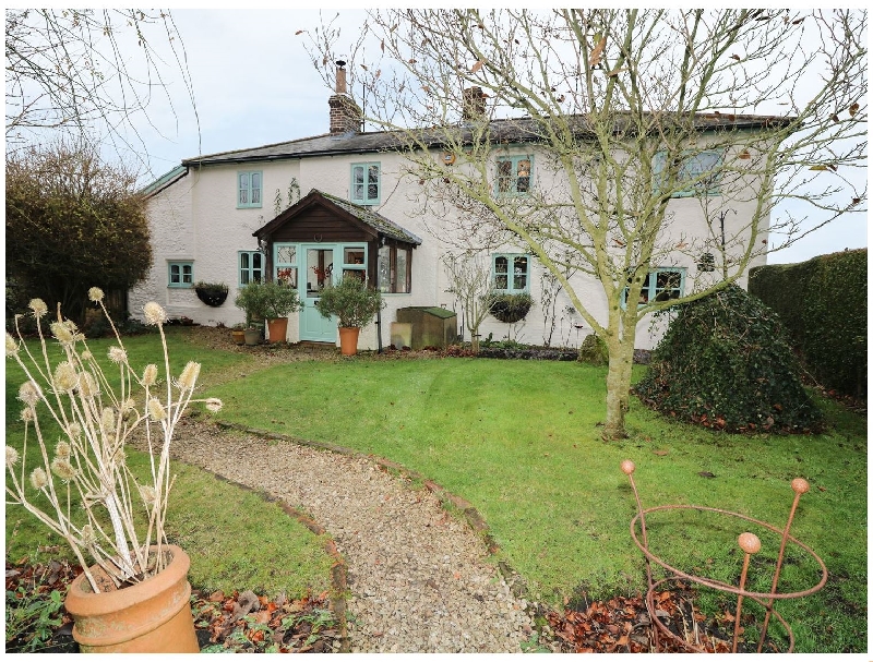 Click here for more about Larkwhistle Cottage